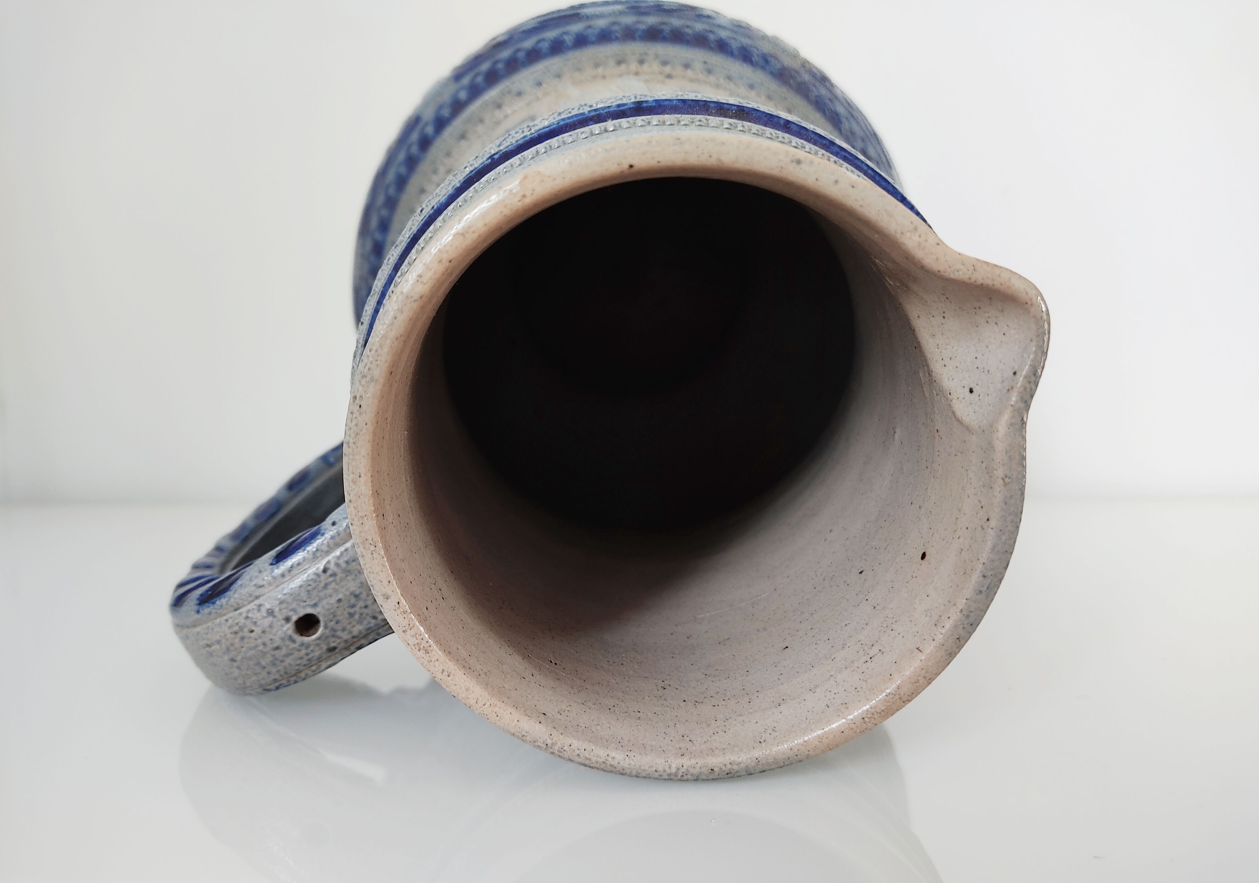 German sandstone jug decoration medieval kings