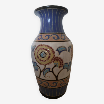 Ceramic vase