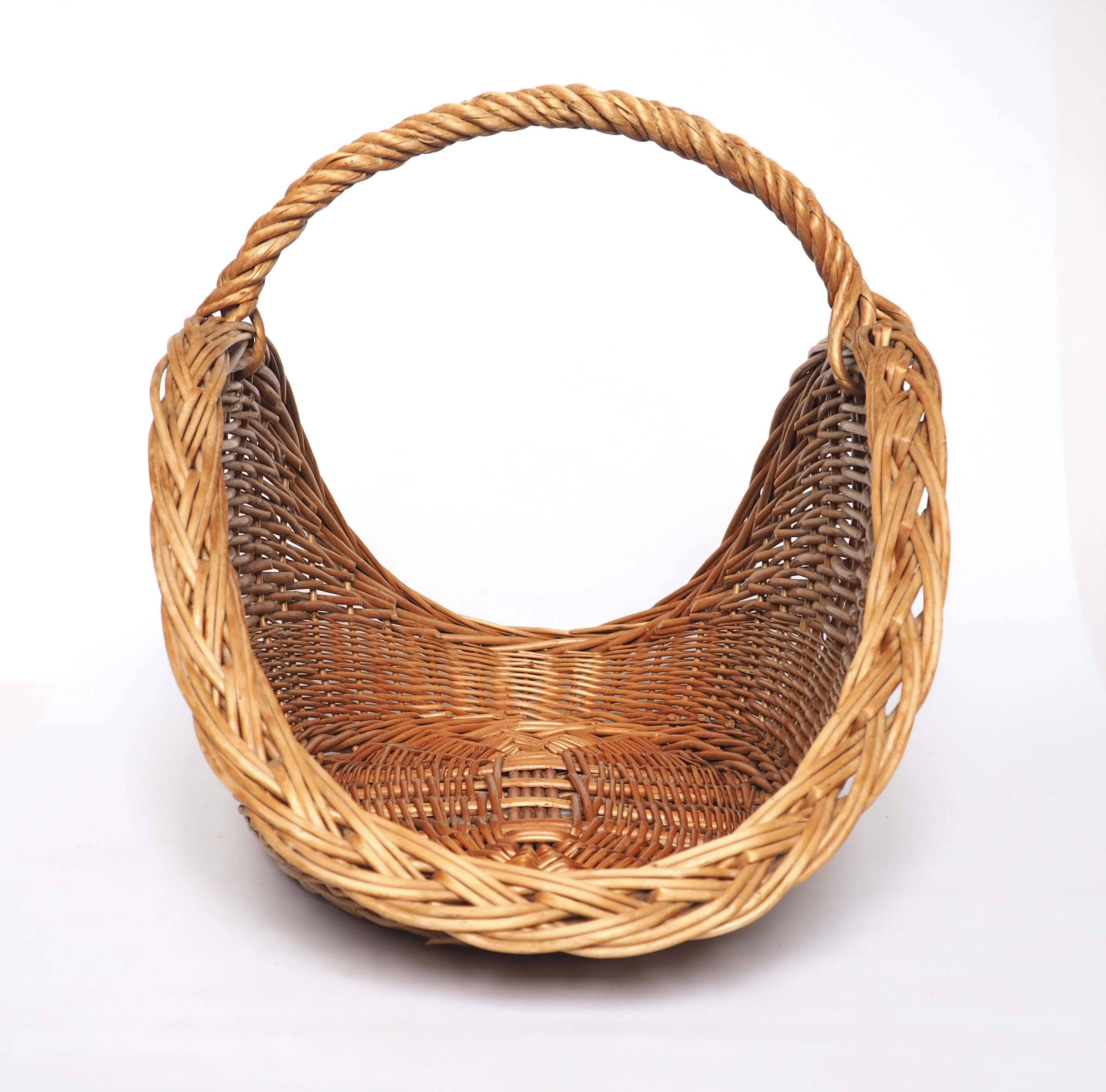 Light rattan log basket