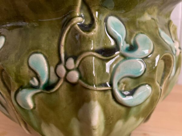 Grand cache pot en barbotine