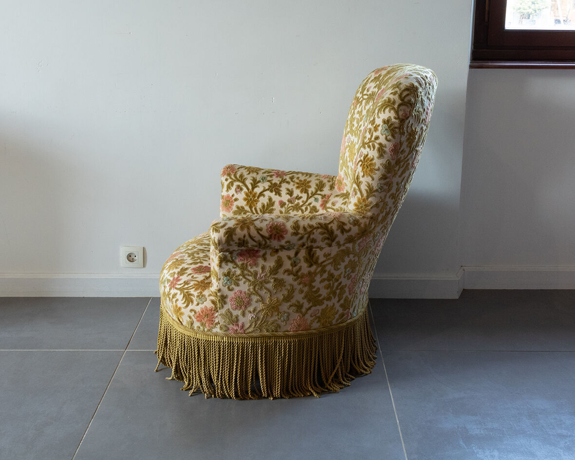 Velvet shepherdess armchair