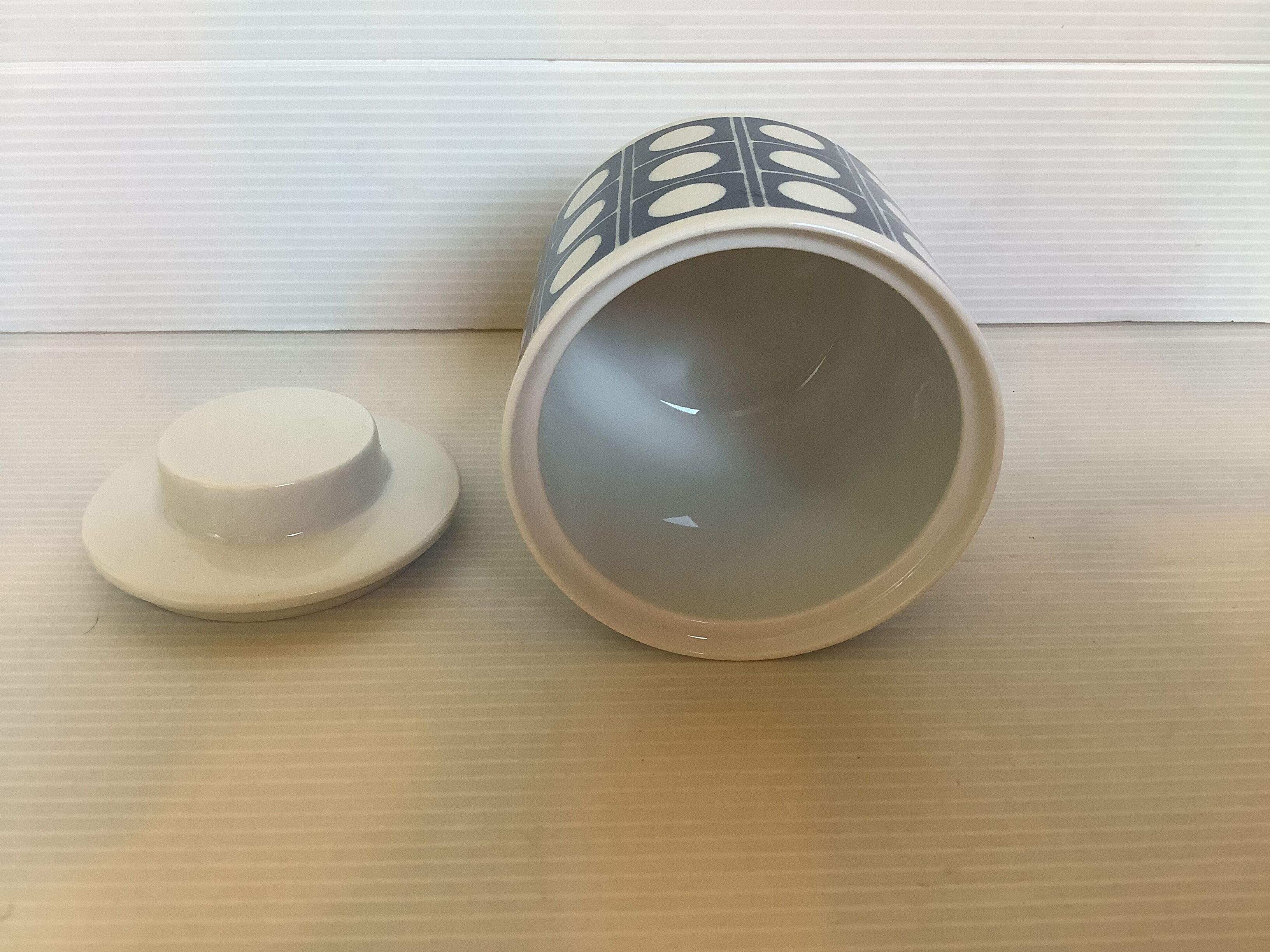 Sweeten box melitta Germany round white square blue