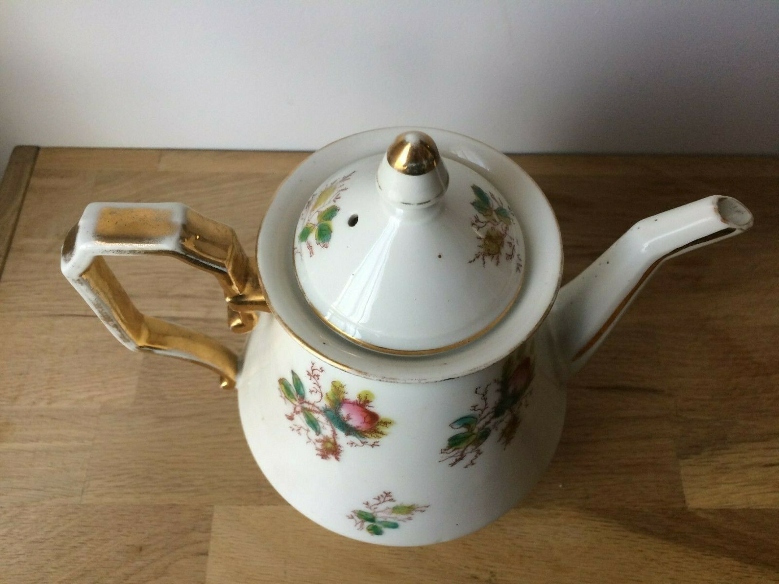 Tea and coffee maker or sugar maker in Porcelain from Paris