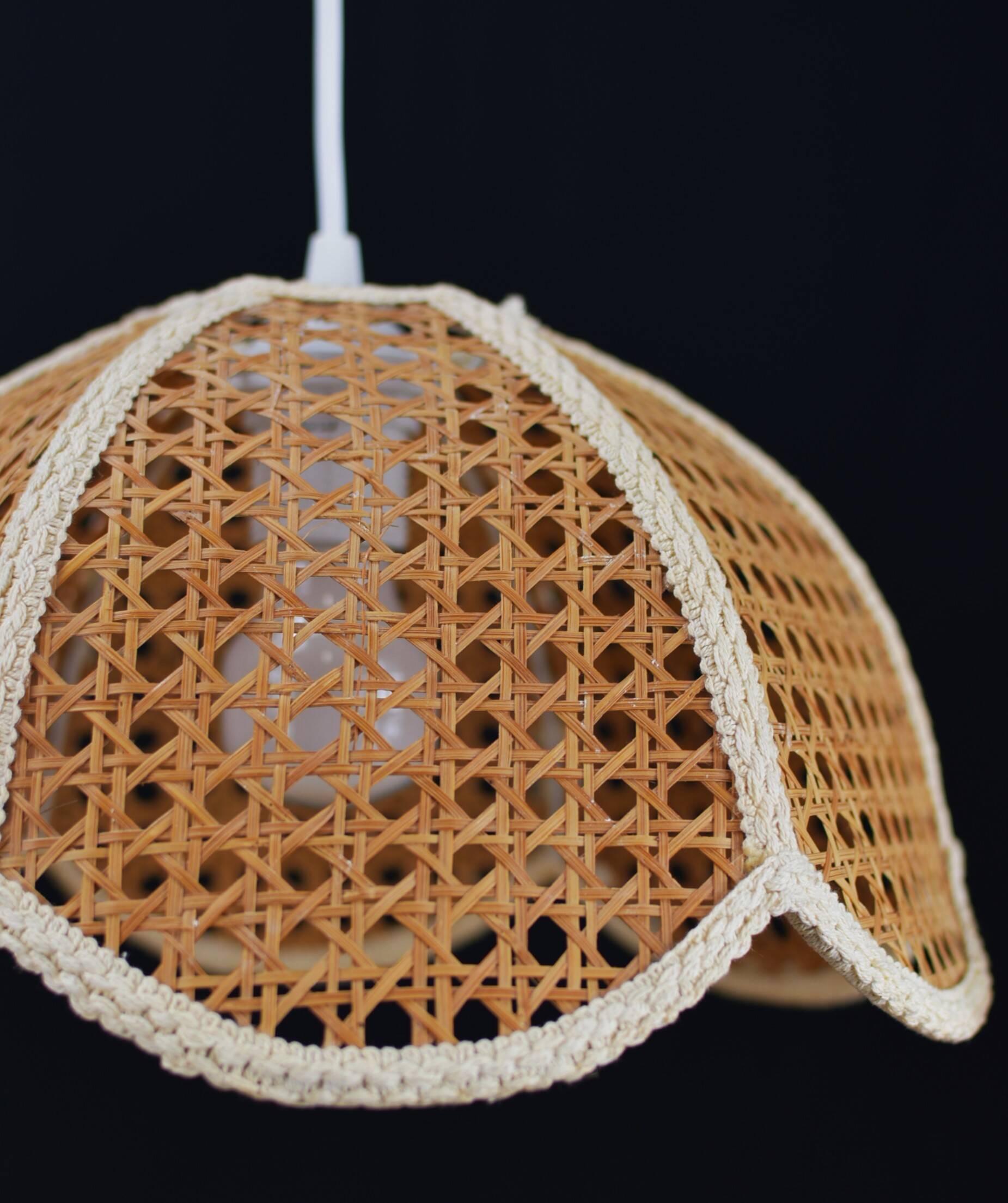 Rattan pendant light