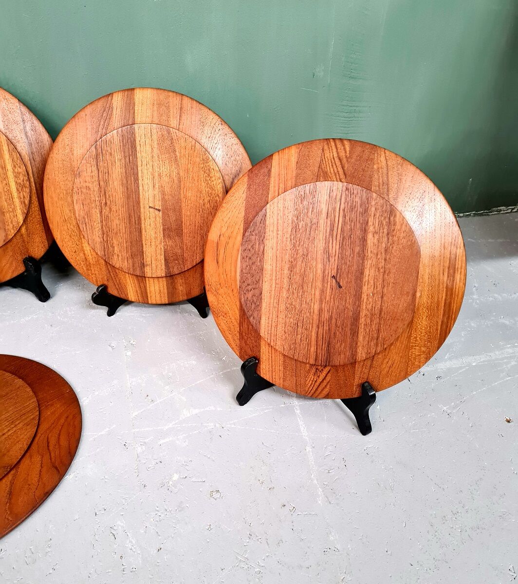 6 teak plates