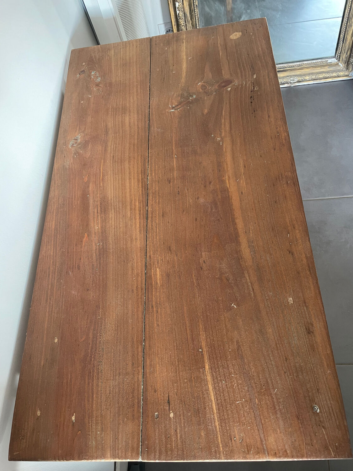 Rectangular wooden desk table