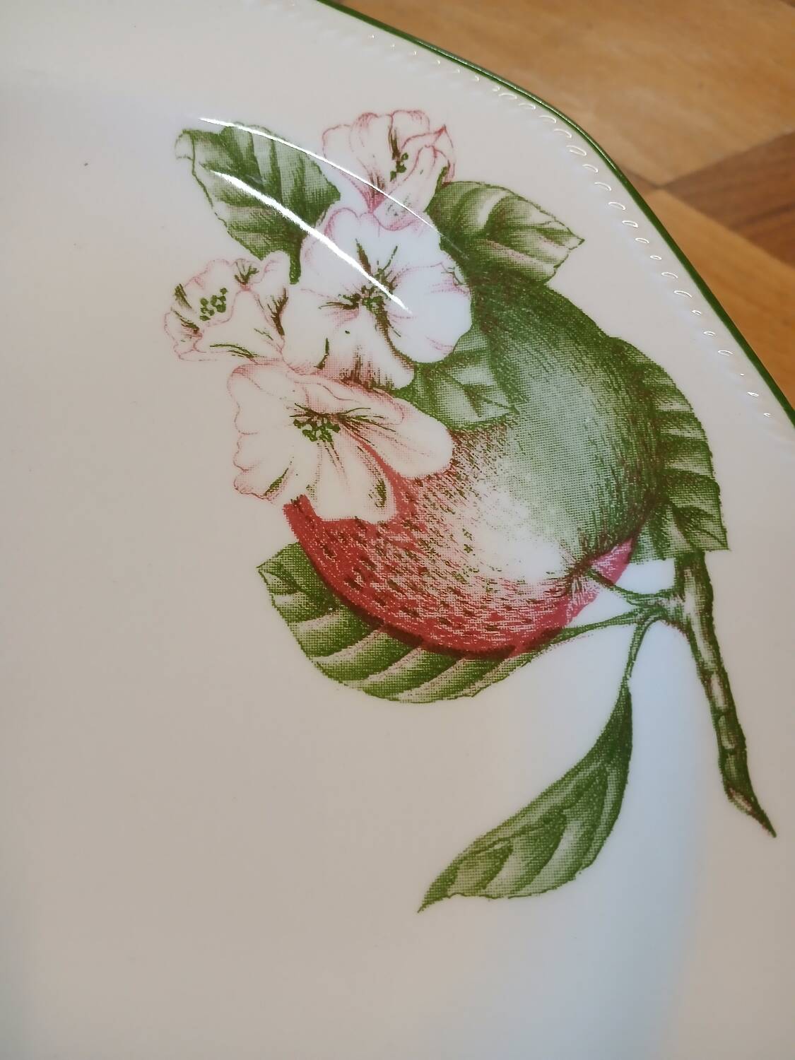 12 Churchill English dinner plates