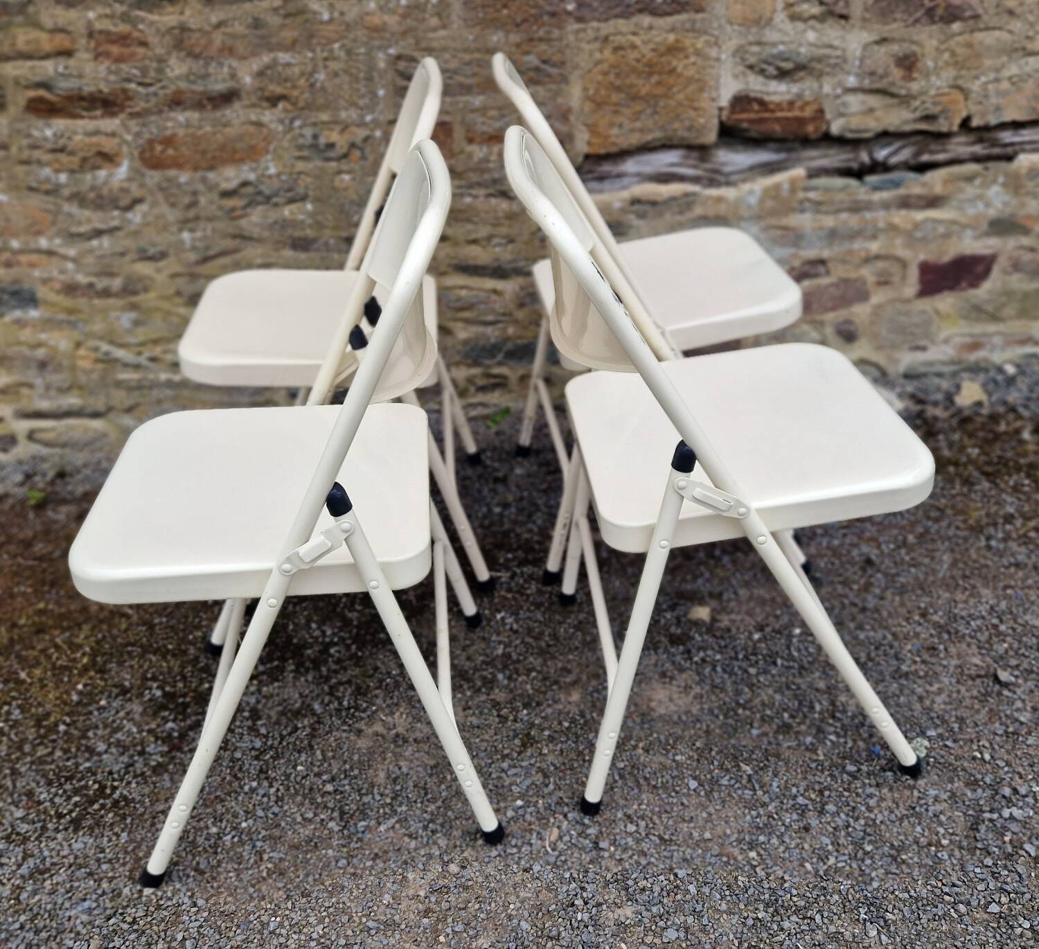Set of 4 folding metal chairs from the 80s/90s
