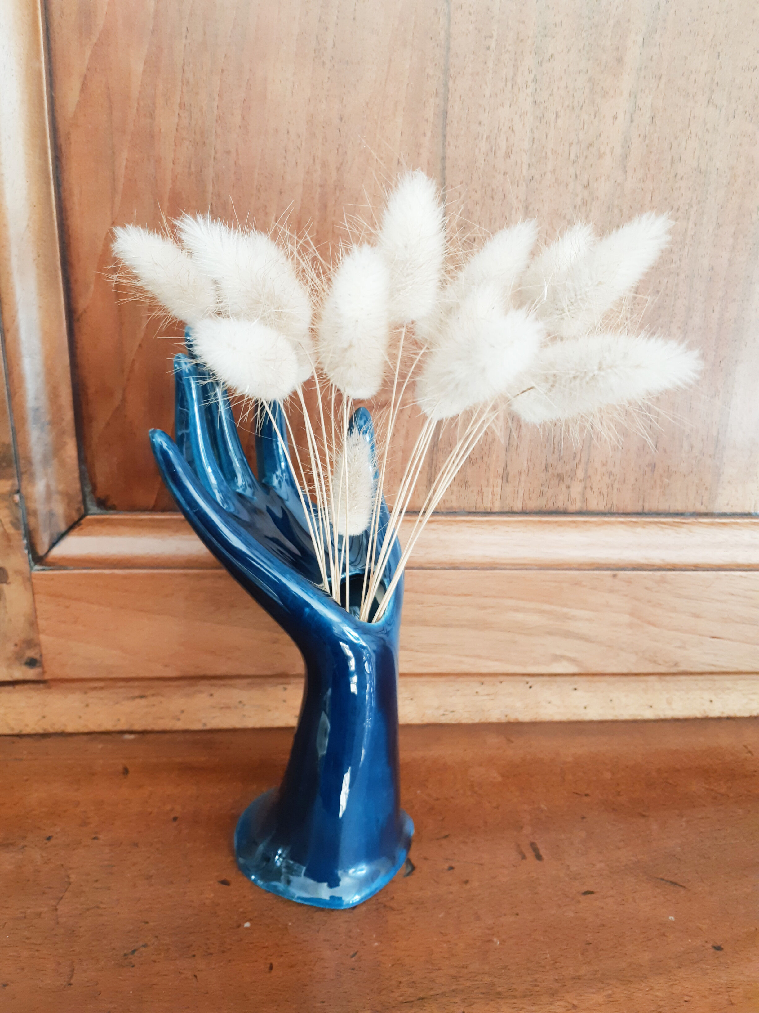 Hand blue jewelry holder, ring, soliflore , vintage French , 50s