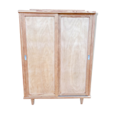 Armoire parisienne