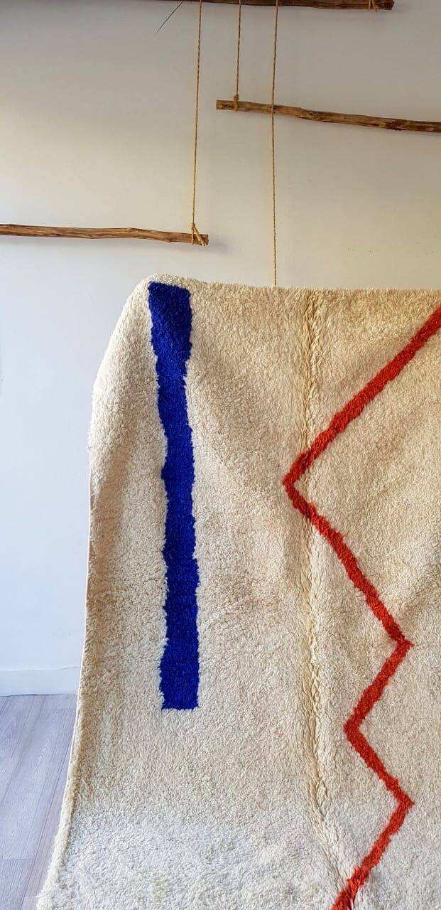Handmade pure natural wool rug, size 150 x 250 cm
