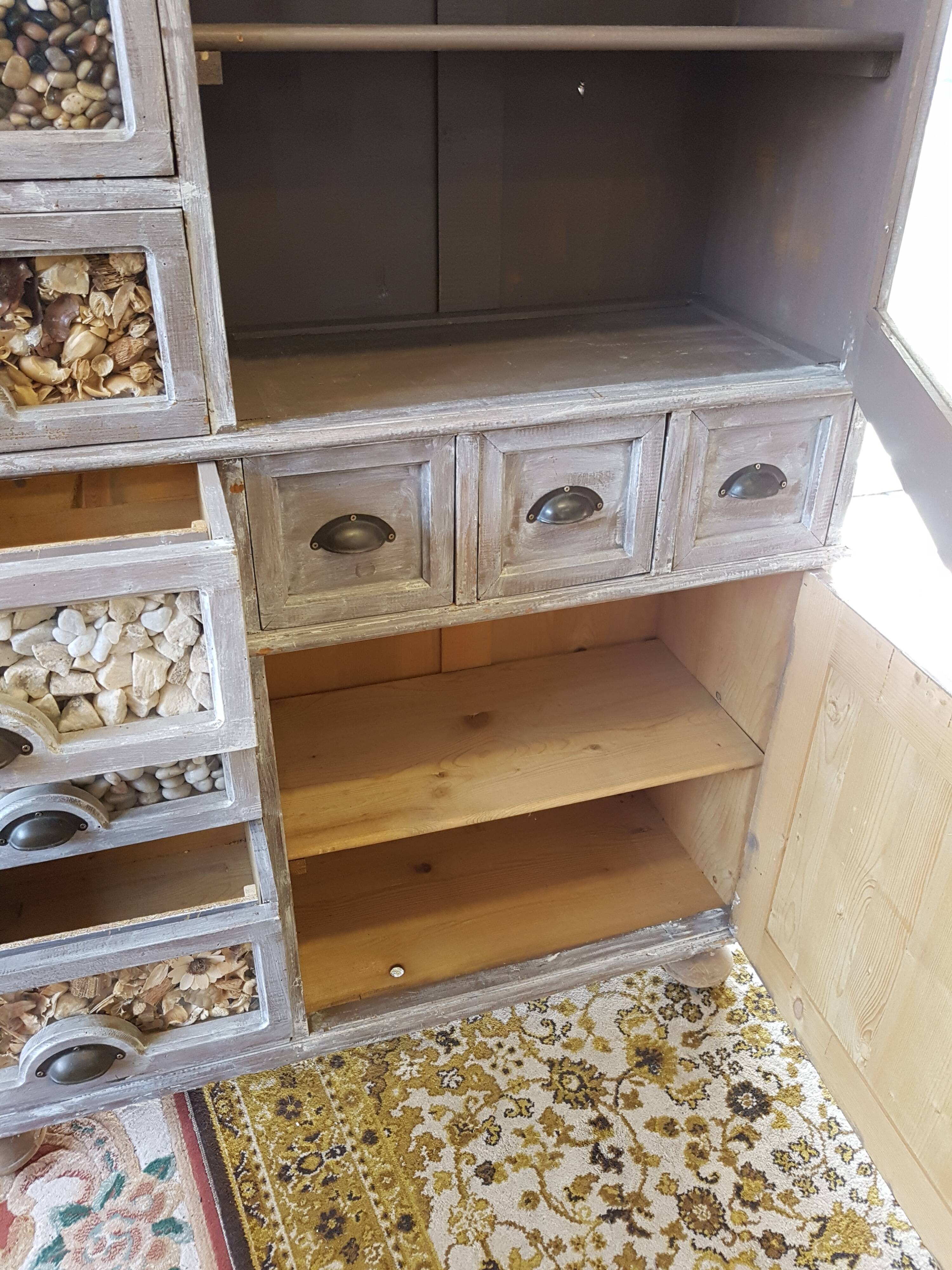 Grain-style storage furniture