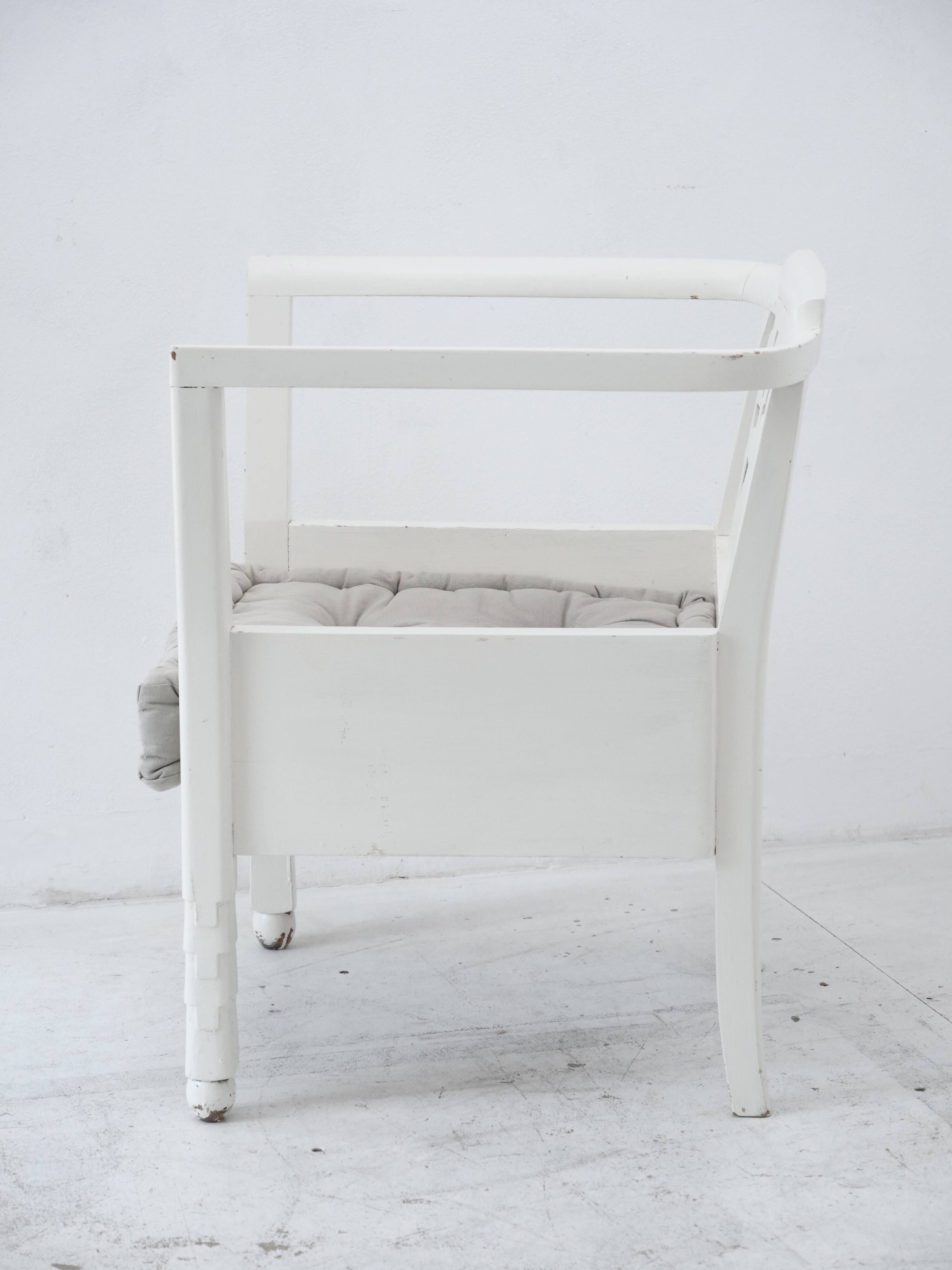Art Deco armchair, Belle Époque attributed to the Martine Workshops (Paul Poiret)