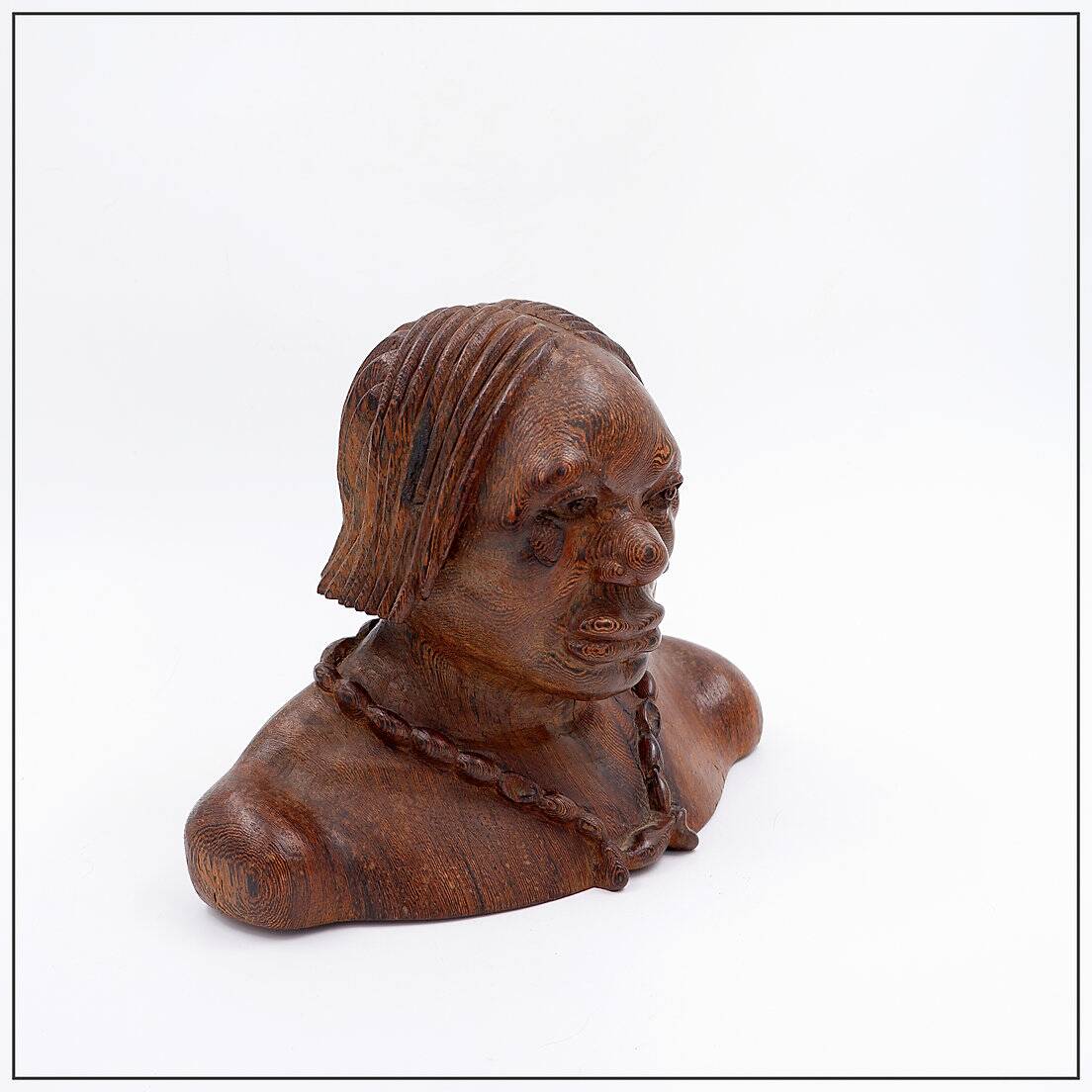 African bust of Joseph Bansimba carved in wenge - 20th century