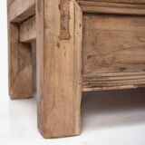 Ancien buffet en bois de pin à trois portes (vers 1920)