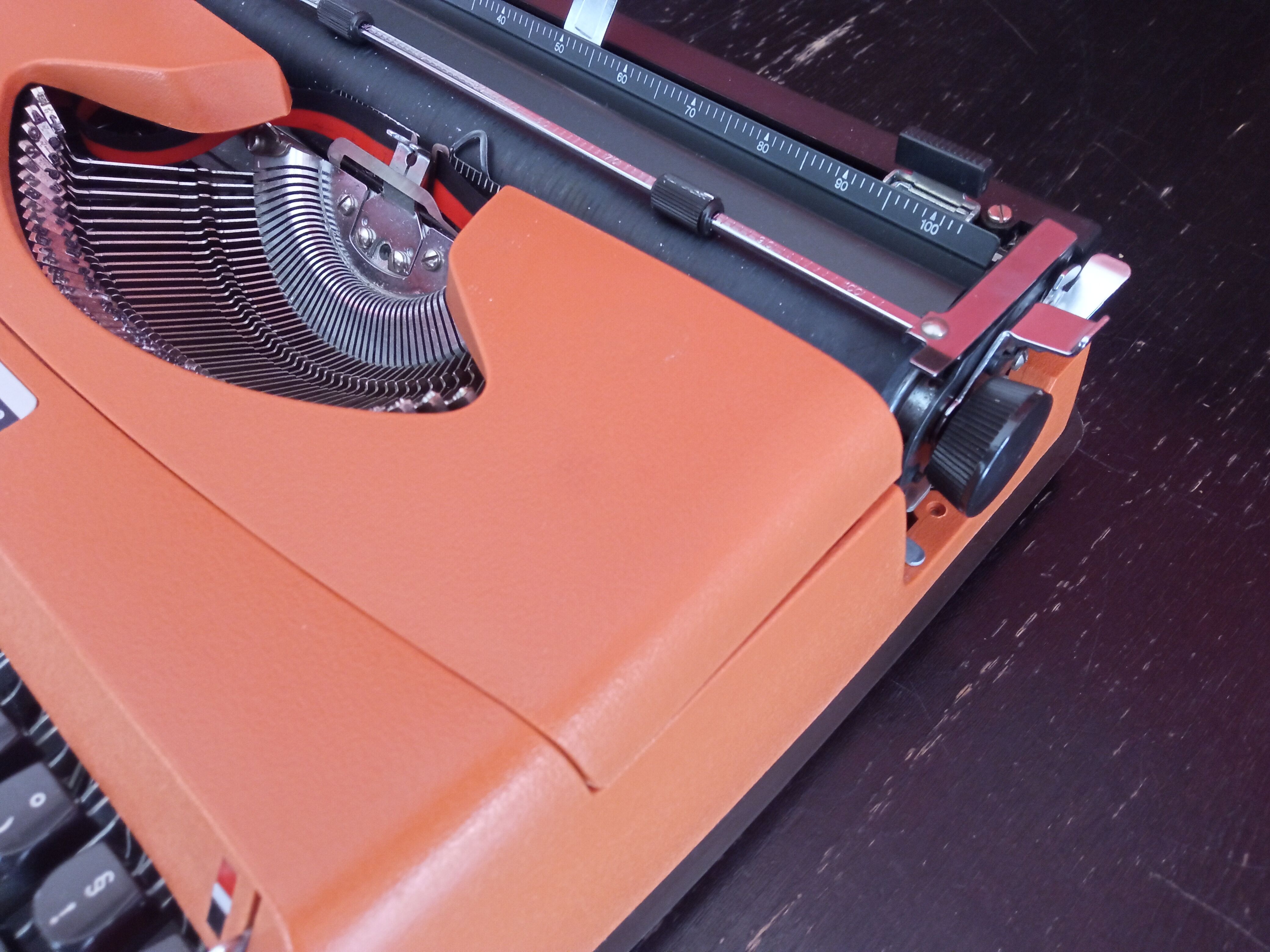 Underwood 18 Salmon Orange Typewriter