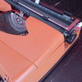 Underwood 18 Salmon Orange Typewriter