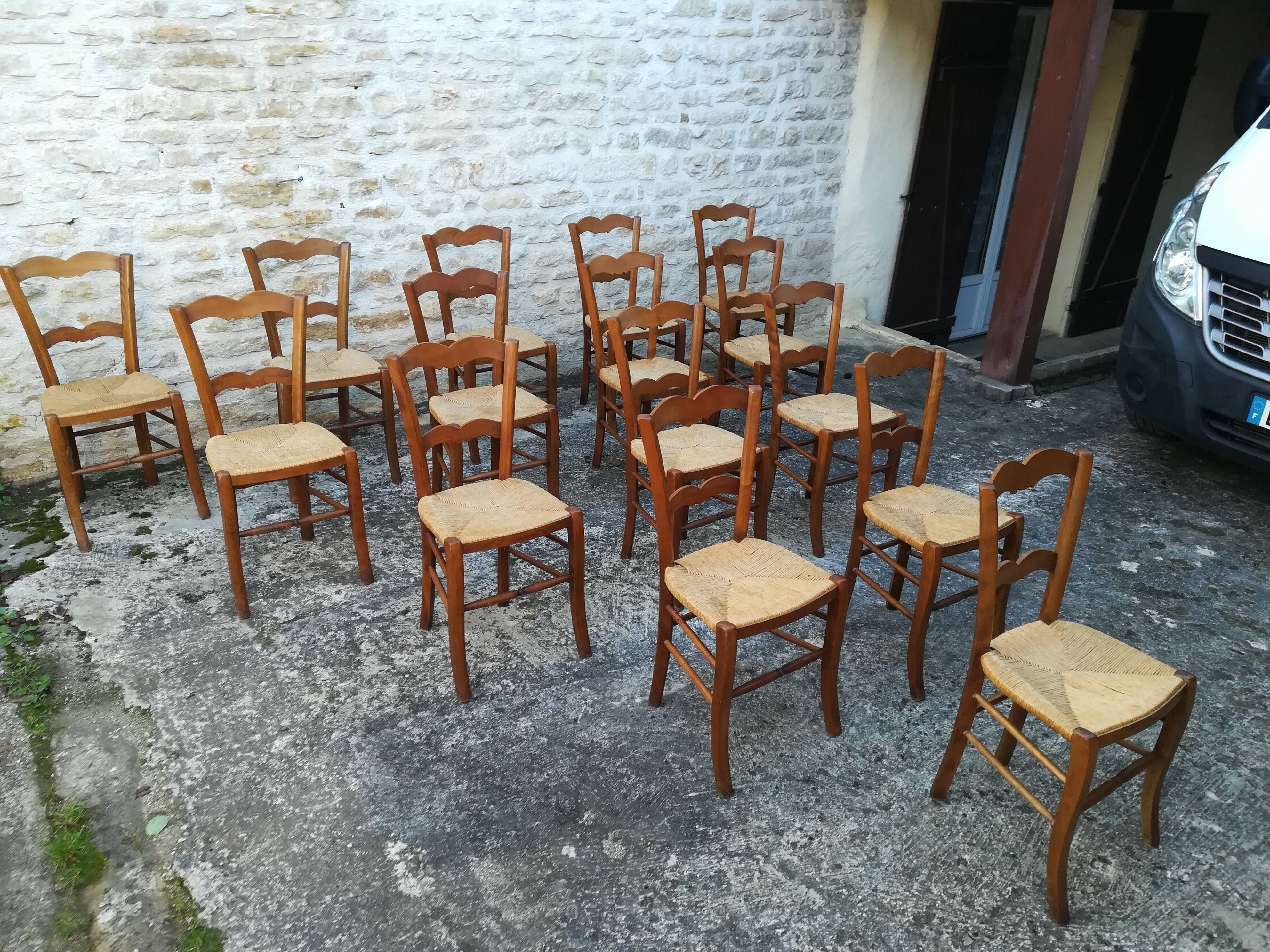 Set of 15 straw chairs