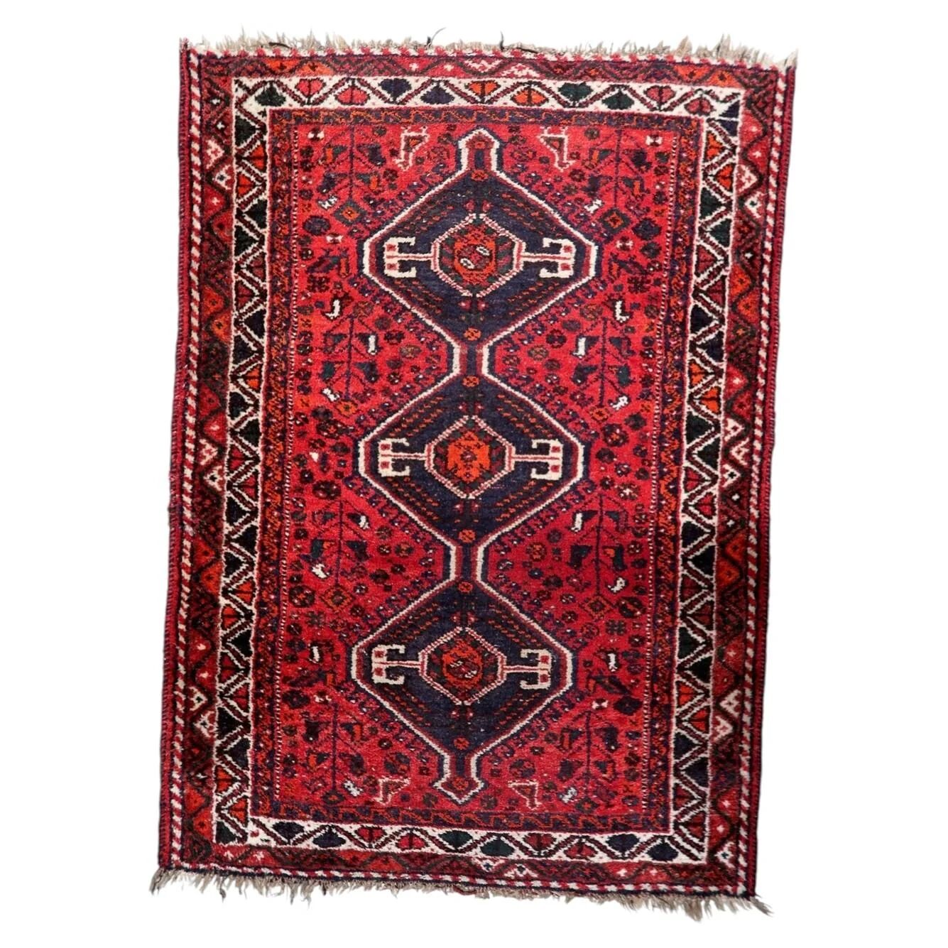 1930s Handmade Wool Rug with Three Medallions, 114 × 159 cm - 1C1294