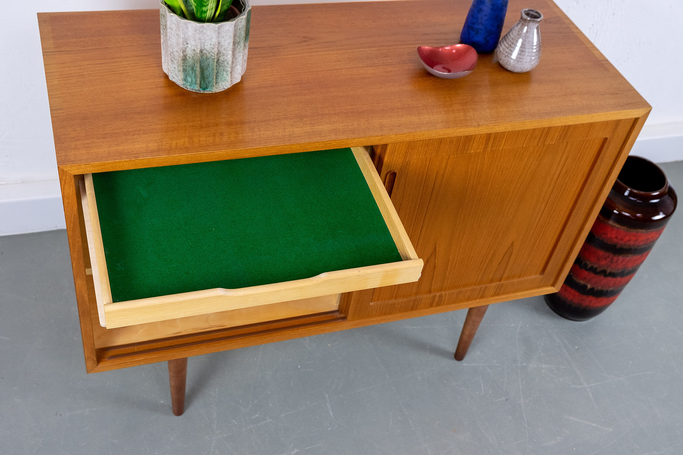 Teak sideboard by Hundevad, Denmark, 1960s
