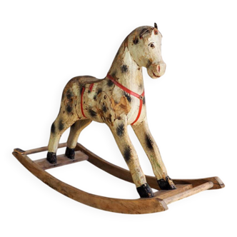 Cheval à bascule ancien (France, vers 1920)