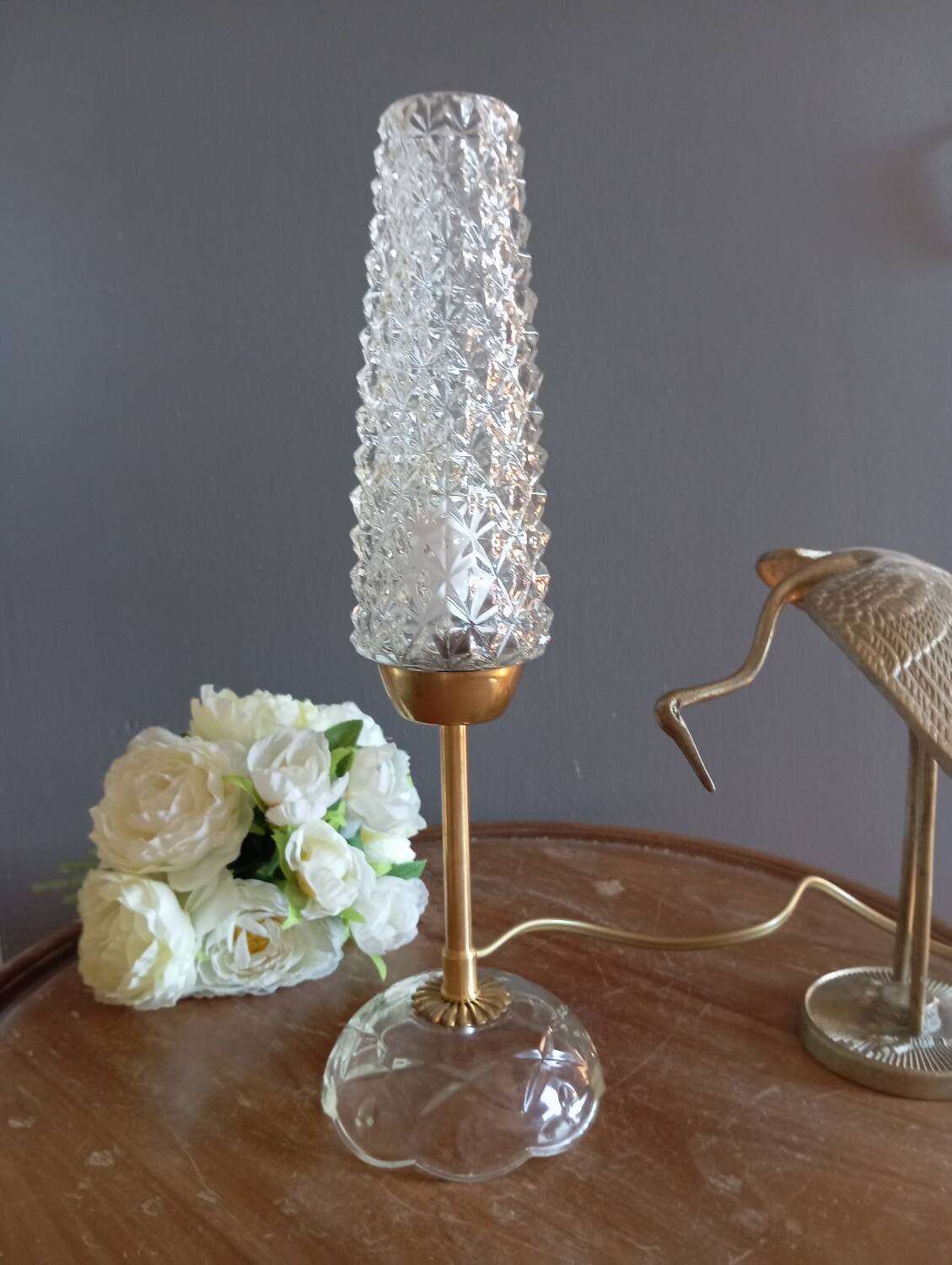Lampe à poser verre pointe de diamant, vintage