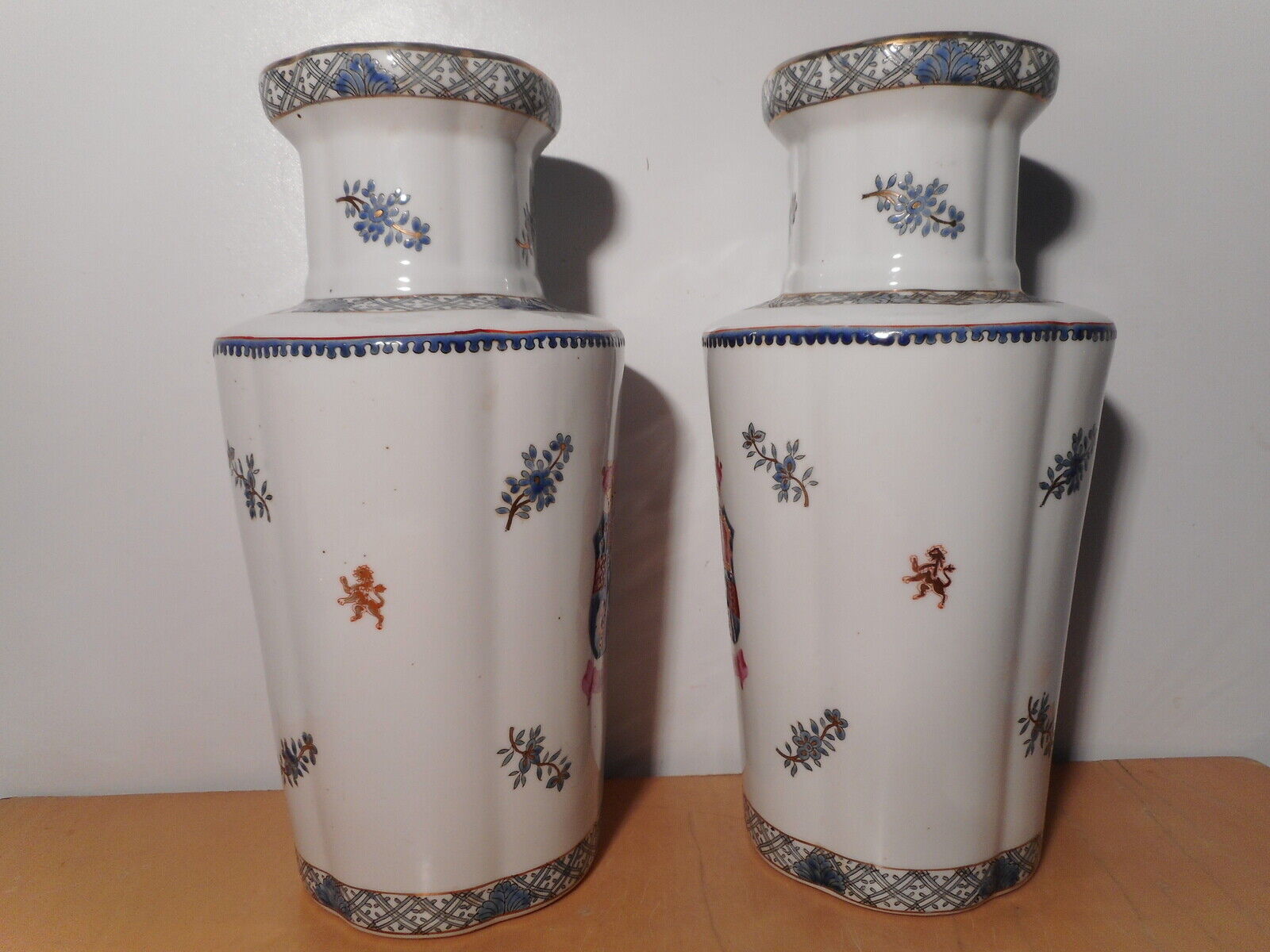 Pair of 19th century porcelain vases China East India Company