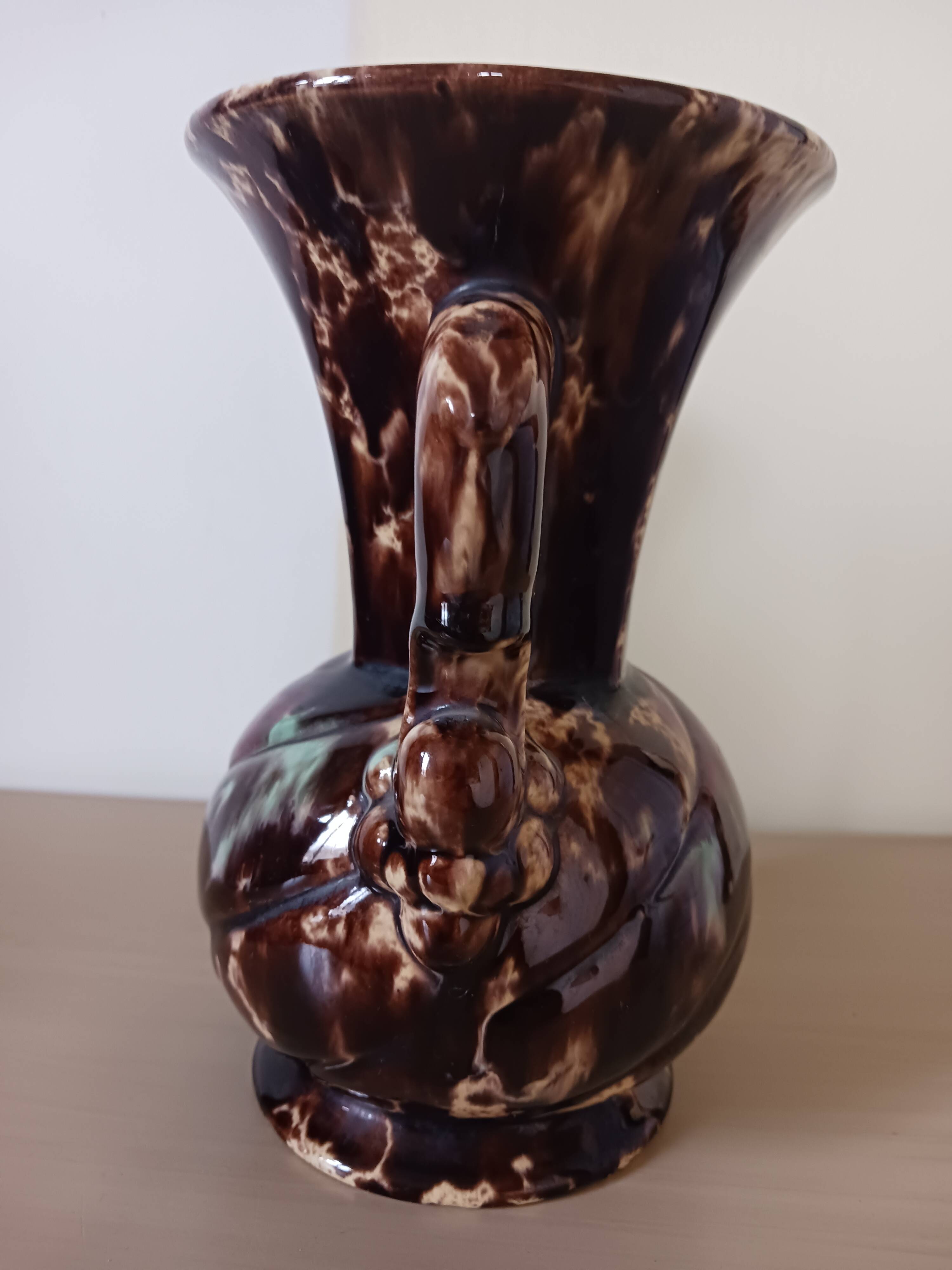Vintage marbled vase