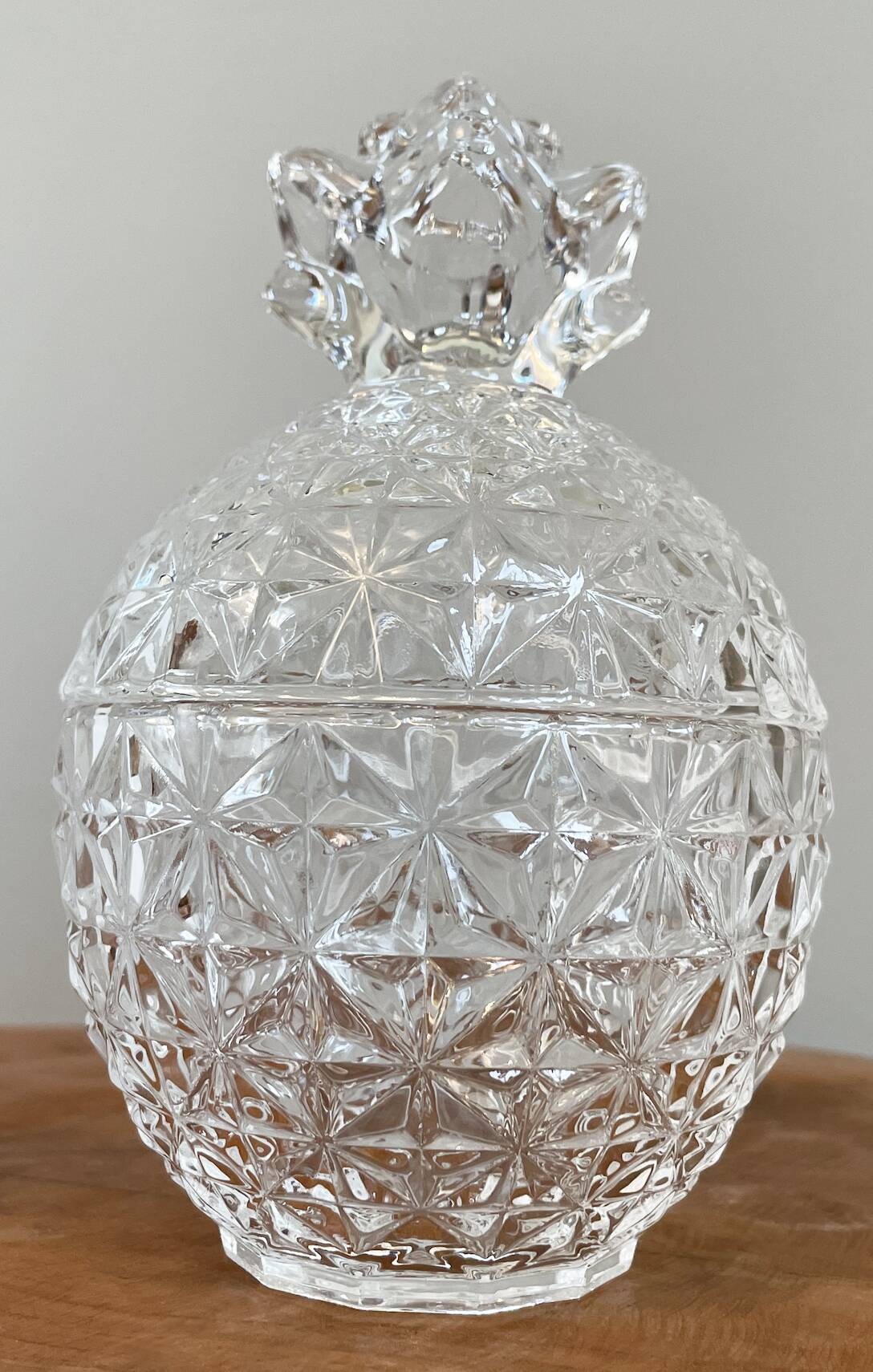 Pressed Glass Pineapple Candy Bowl / Sugar Bowl / Bonbonnière