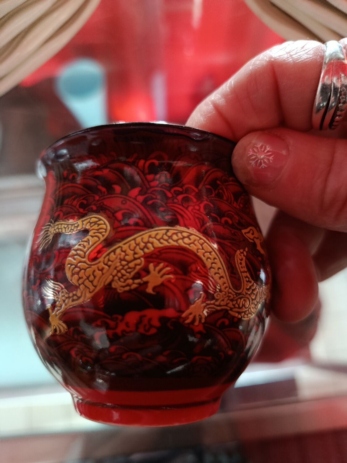 6 Chinese porcelain cups