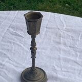 Ancien bougeoir ciselé en laiton