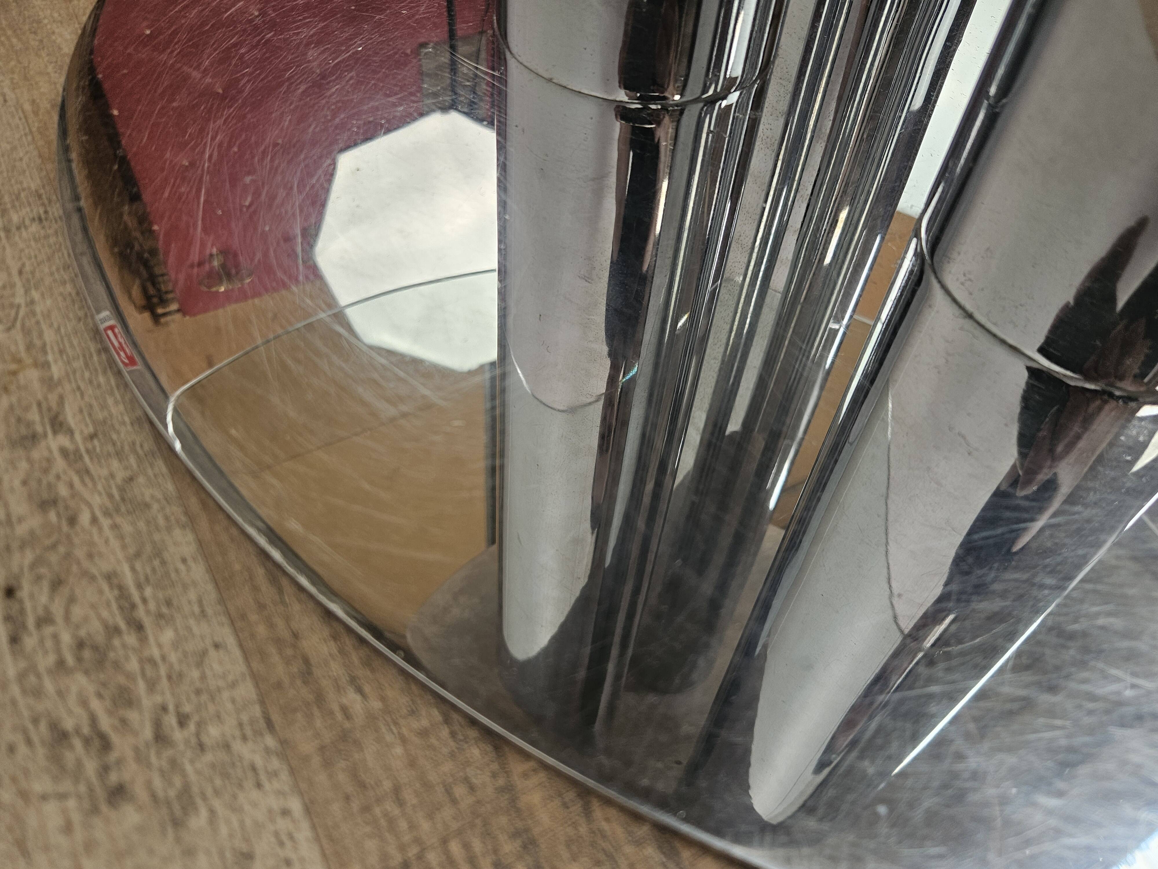 Vintage 70's metal table with round glass top