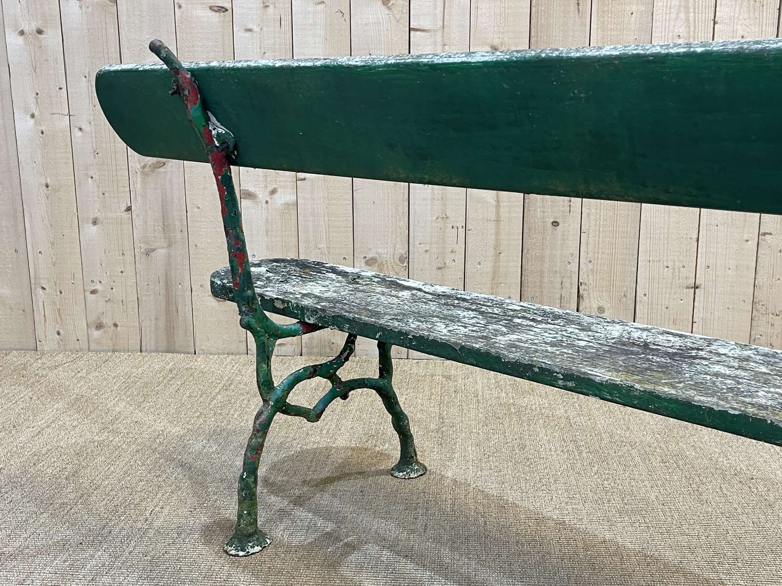 Garden bench of the early twentieth century cast iron and teak