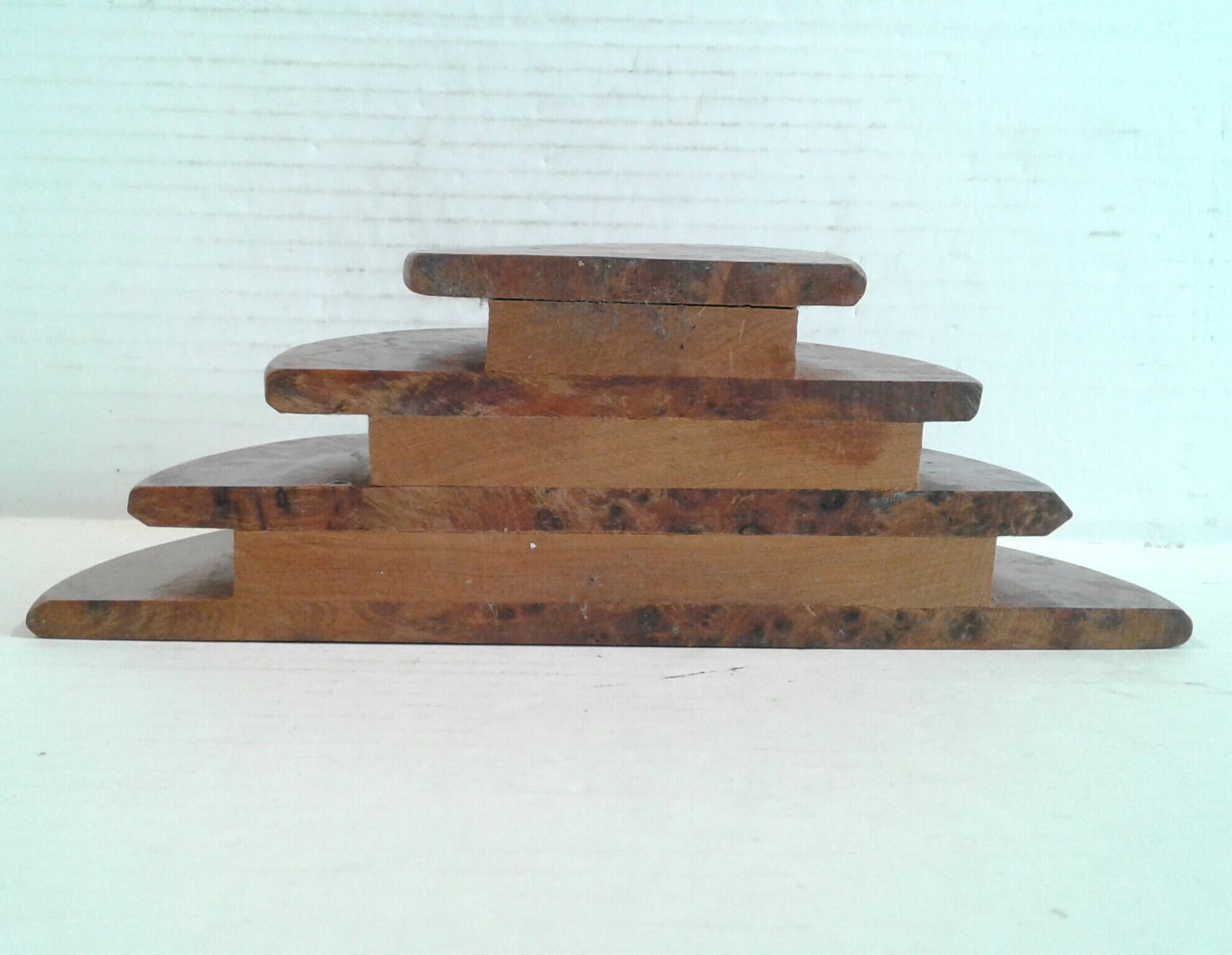 Range mail in a magnifying glass