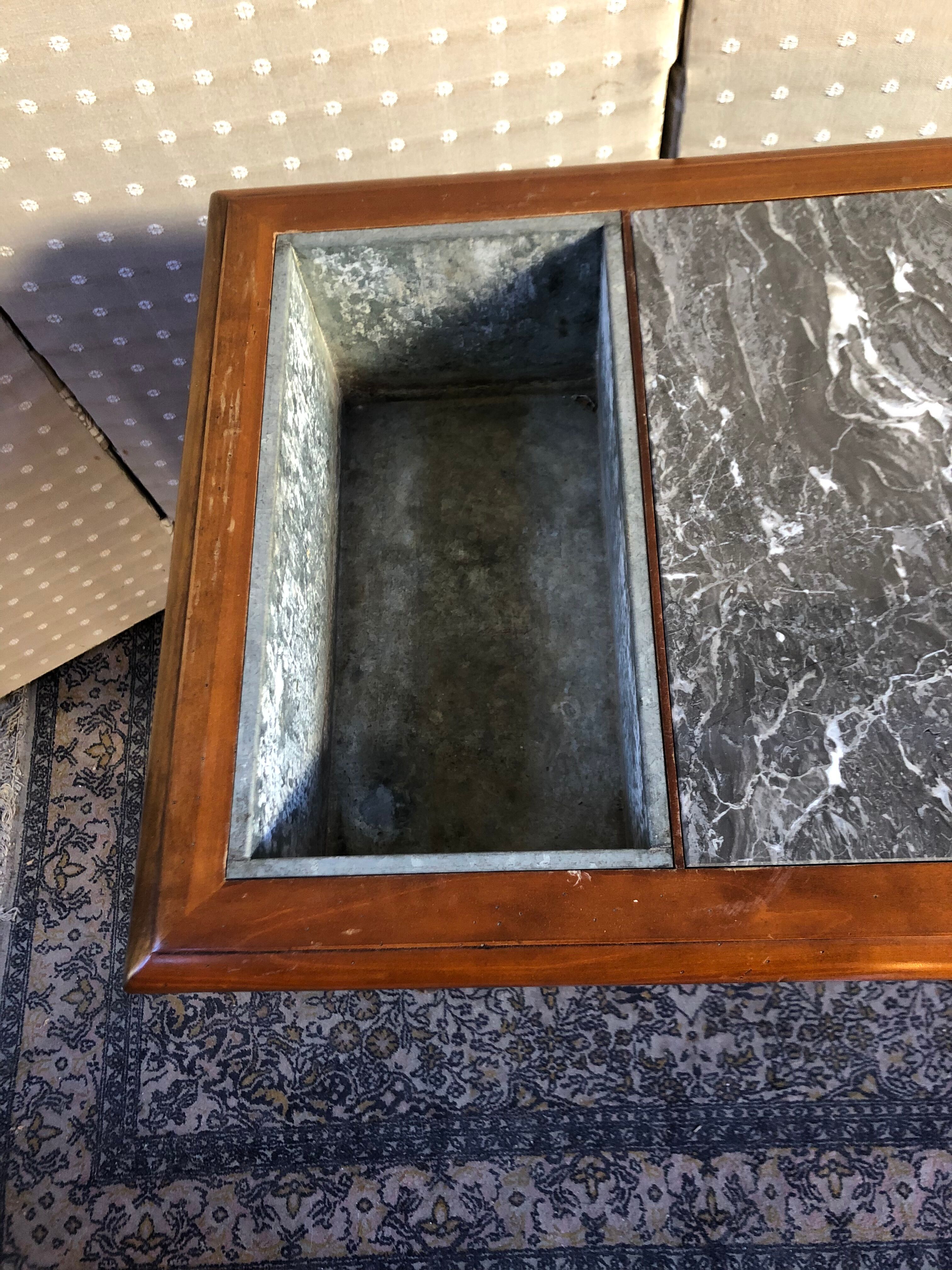 Louis XV-style cherry freshener table