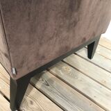 Velvet bench