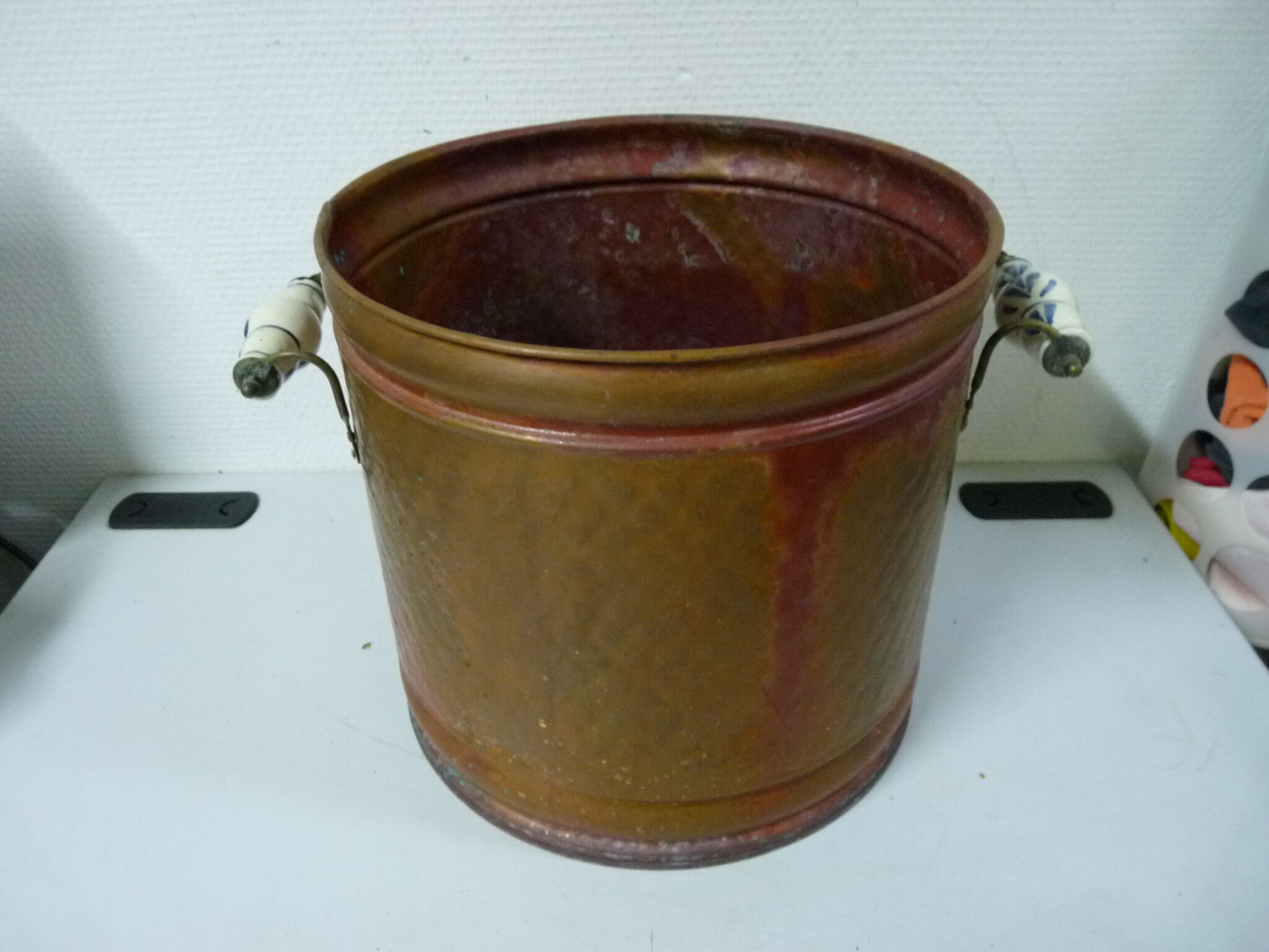 Gardening porcelain copper planter Nijhof