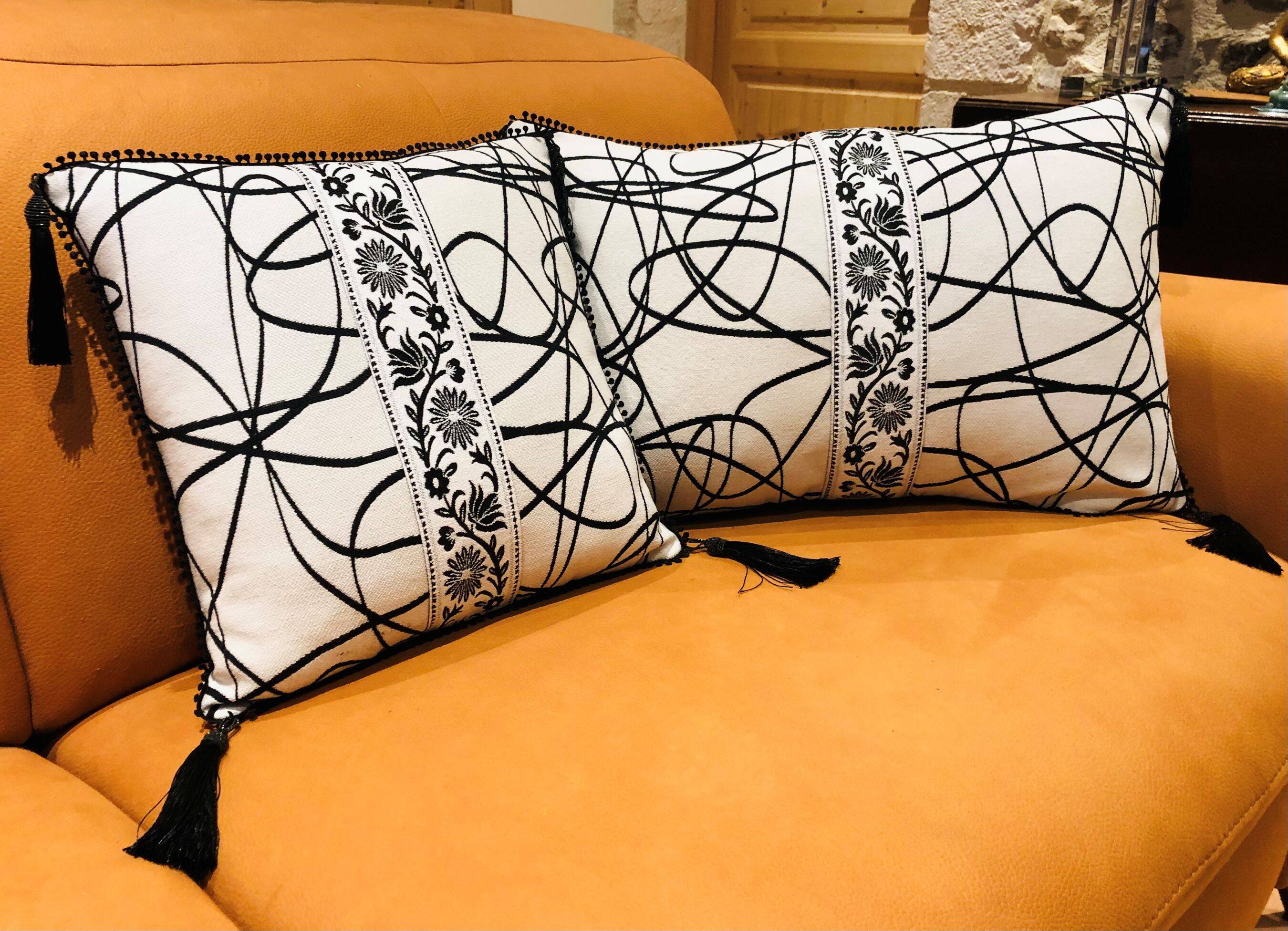 Rectangular cushion, cover and insert, black and white. Sophia model