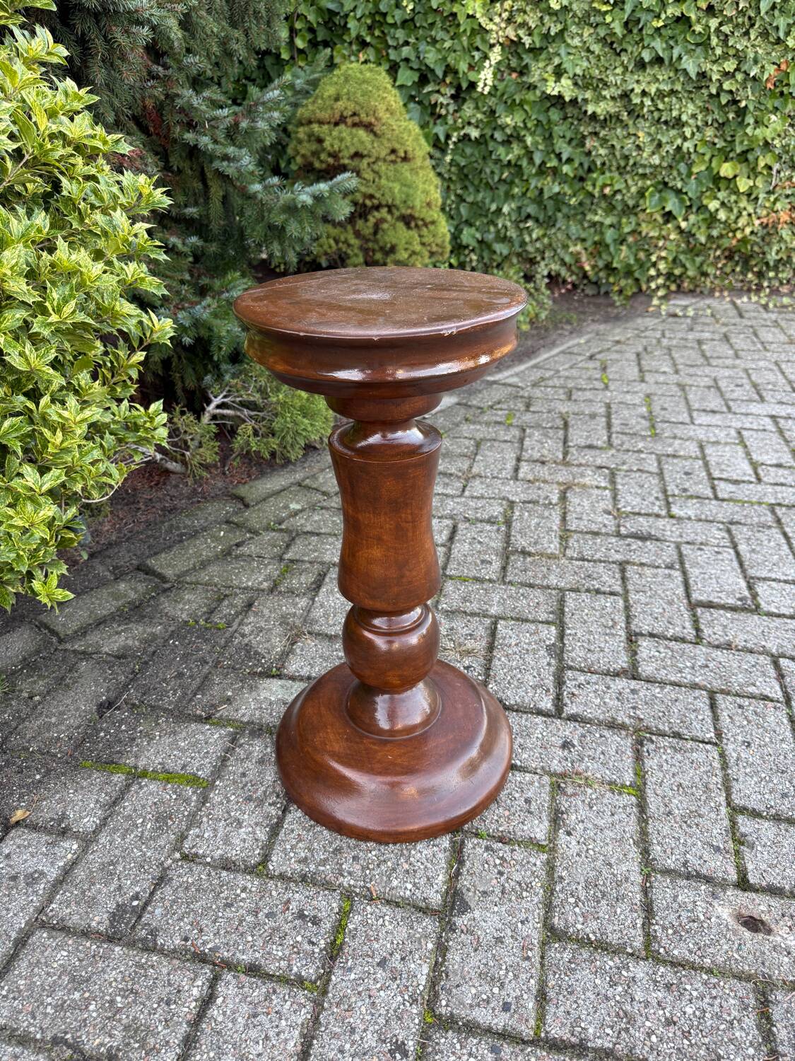 Robust Vintage Wooden Plant Stand, Oak Pedestal Table, Mid Century Pillar for Plants, Rustic Farmhouse Decor, Sturdy Home Accent