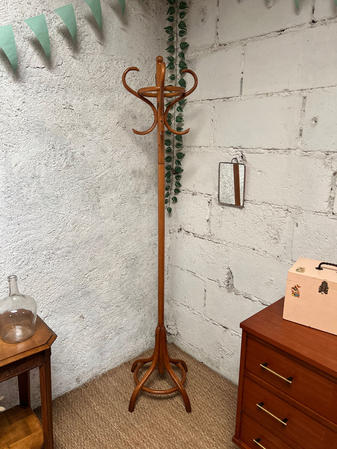 Vintage wooden parrot coat rack