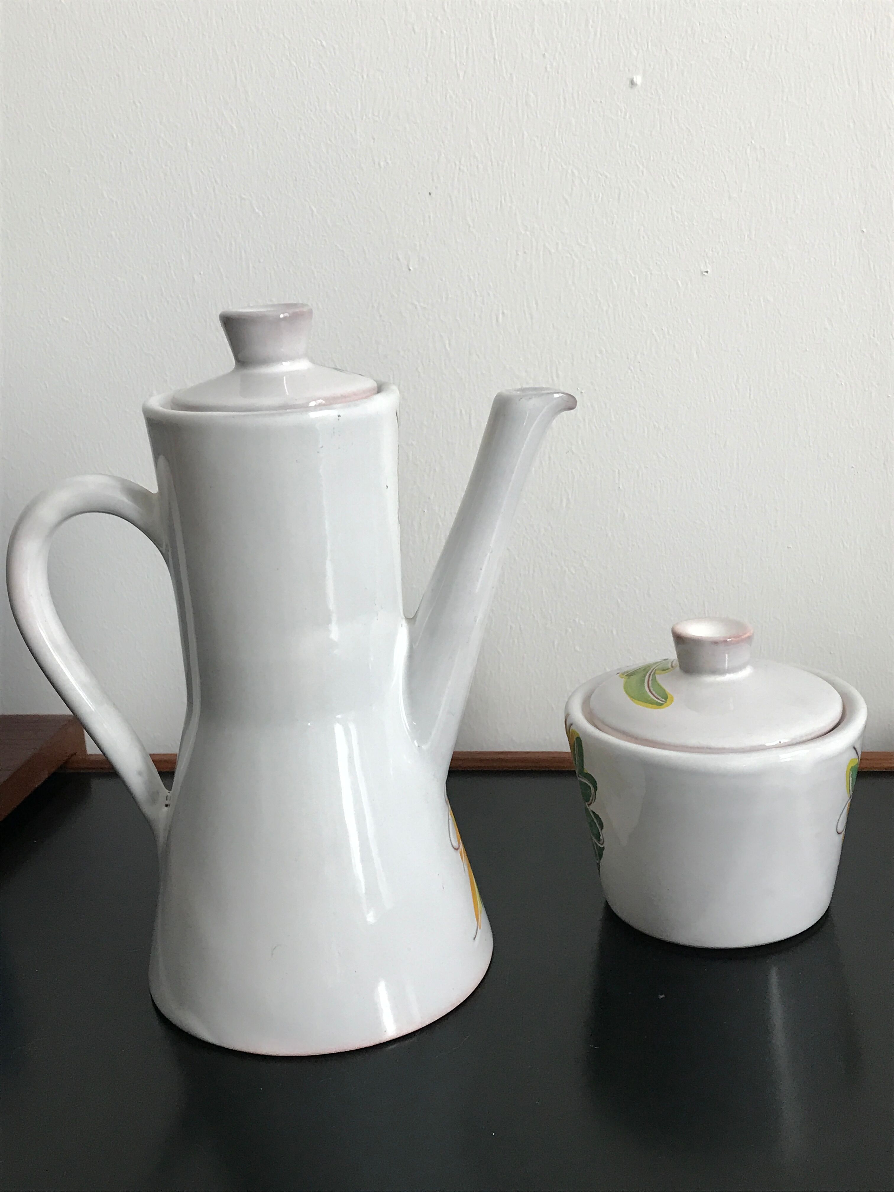 Vallauris coffee service engraved and hand painted - coffee maker and sugar pot fleuris vallauris