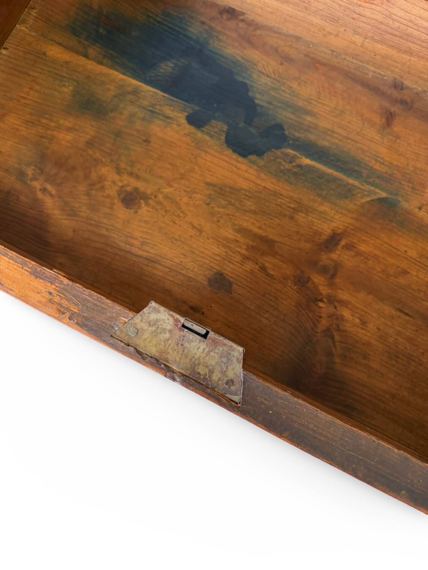 Small Antique walnut and walnut veneered Chest of Drawers – Neoclassic
