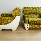 A pair of vintage mid-century modern arm chairs - Italy 1970s