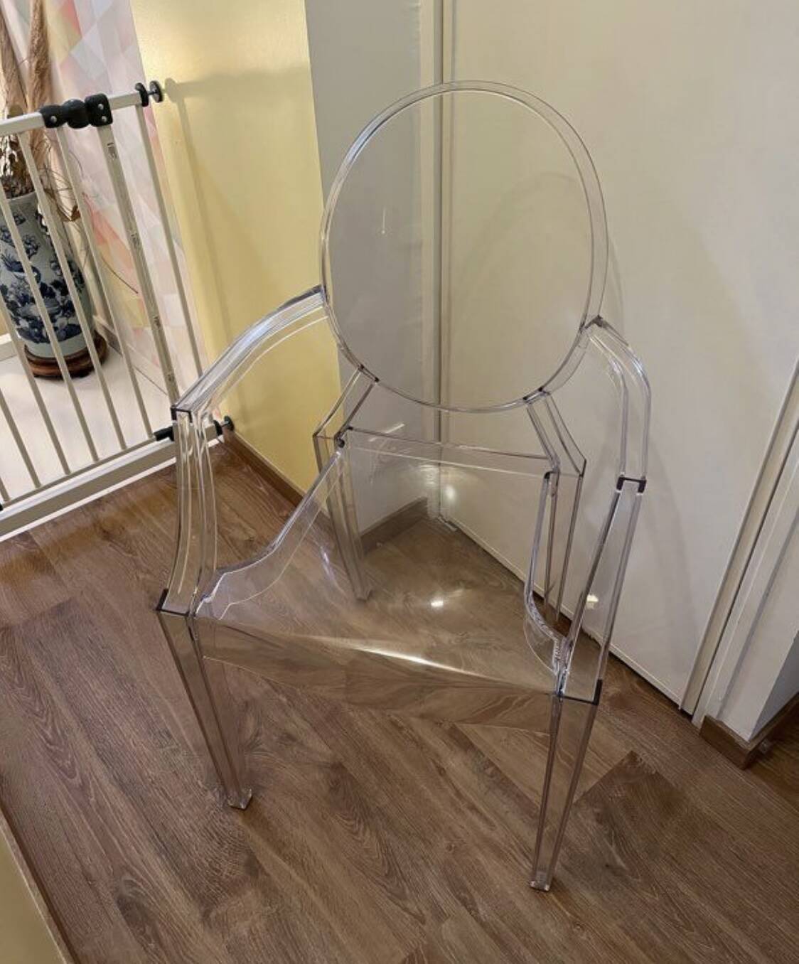 Louis Ghost Kartell armchair
