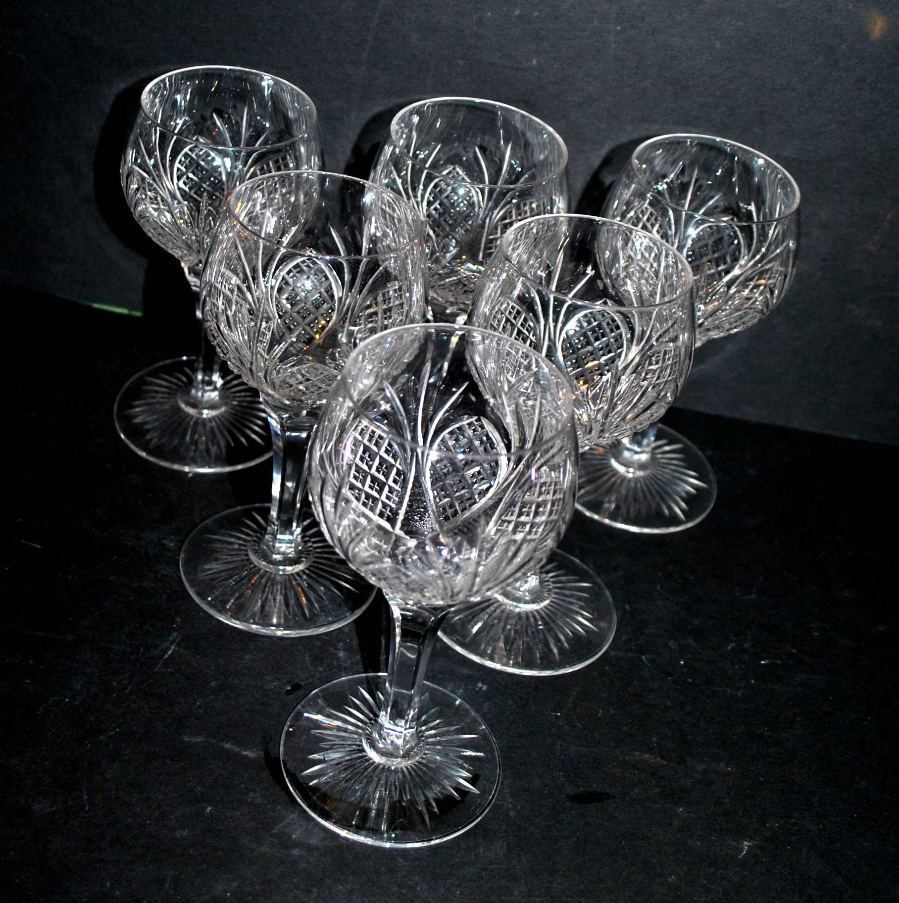 Set of 6 white wine glasses 1900 in cut crystal BACCARAT model 9157 catalog 1907 H13.5