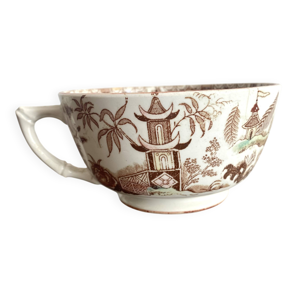Tasse à thé en terre de fer polychrome