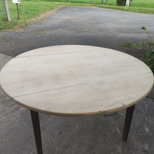 Table ronde rabattable
