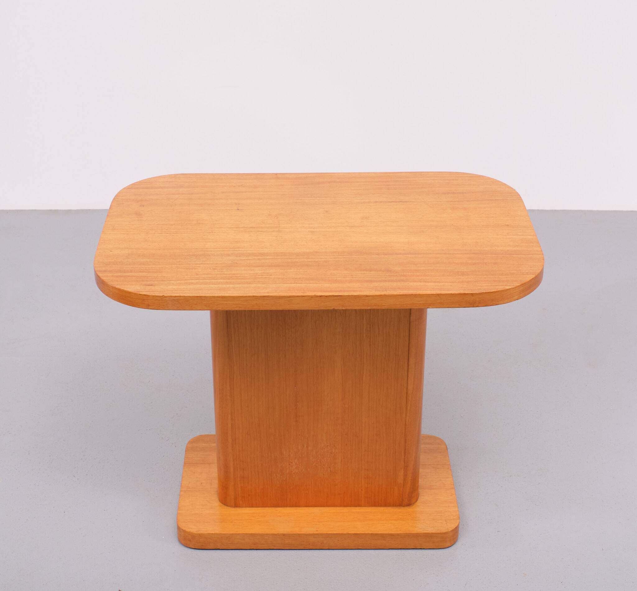 Art Deco Maple wood Coffee table 1920s Holland