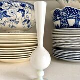 Vase, soliflore en opaline blanche