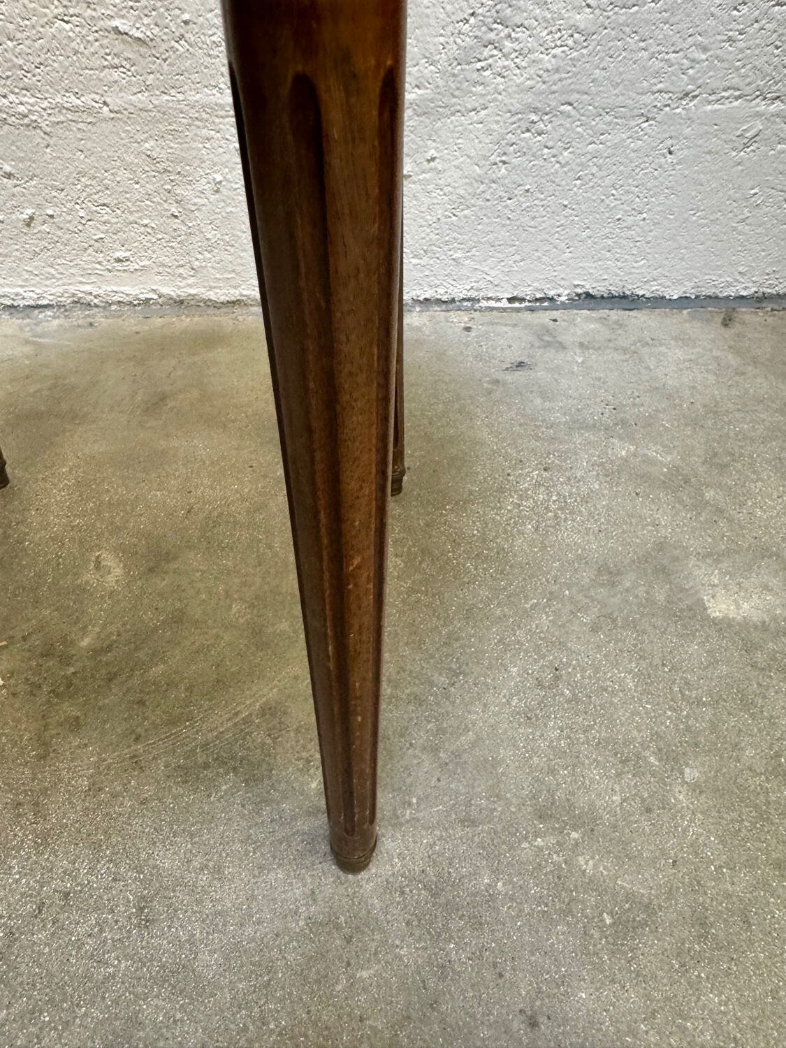 Table basse bouillotte de style Louis XVI
